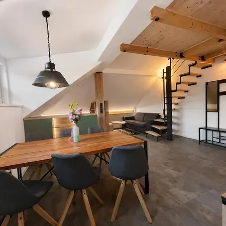 Loftstay - 4 Wine 3*