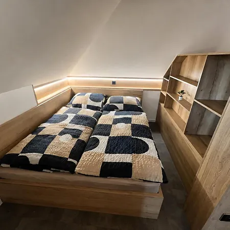 Loftstay - 4 Wine Penzion