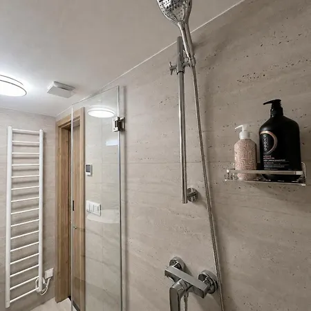 Penzion Loftstay - 4 Wine 3*