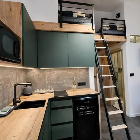 Penzion Loftstay - 4 Wine 3*