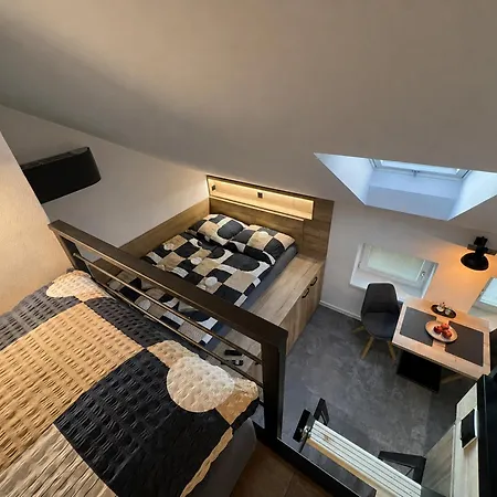 Loftstay - 4 Wine 3* Kucharovice