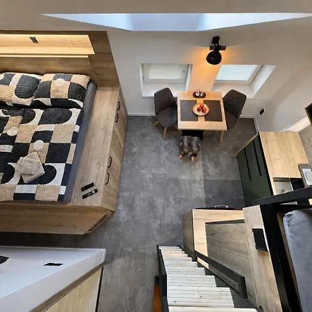 Loftstay - 4 Wine 3* Kucharovice