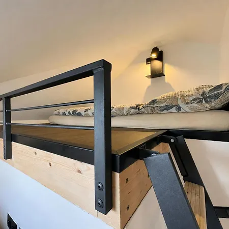 Loftstay - 4 Wine Penzion 3*