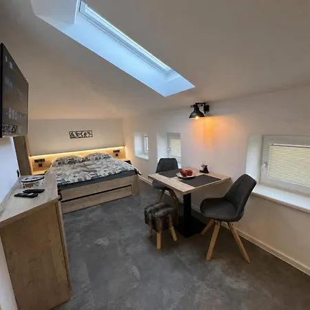 Loftstay - 4 Wine Penzion 3*