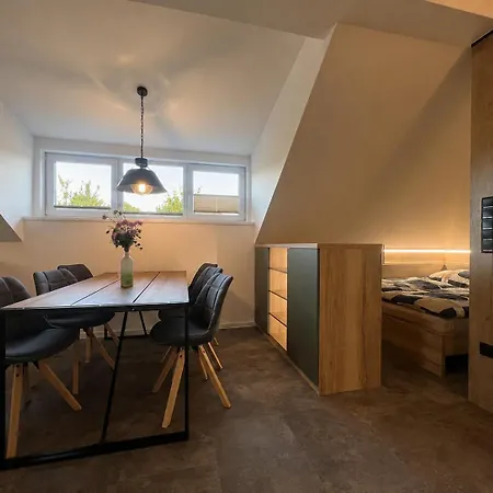 Penzion Loftstay - 4 Wine 3*