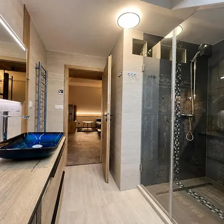 Loftstay - 4 Wine 3* Kucharovice