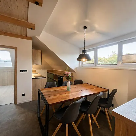 Penzion Loftstay - 4 Wine 3*